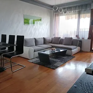 luxury-panoramic-seaside-apartment.sozopol-hotels.com/