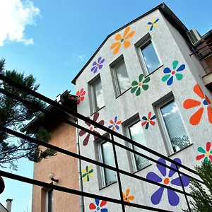 Hostal 10 Coins & Tours