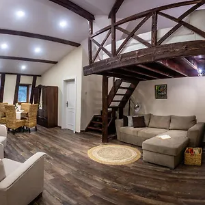 central-loft.plovdiv-hotels.com/